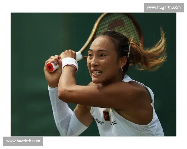 温网直击：郑钦文激战三盘憾负西尼亚科娃 高清大图速递