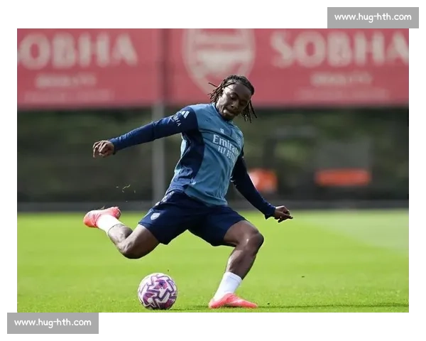 阿森纳加速埃泽转会谈判，卖人困境成引援阻碍