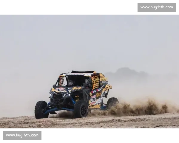 吴京环塔拉力赛狂飙！翻车陷车后逆袭夺赛段冠军